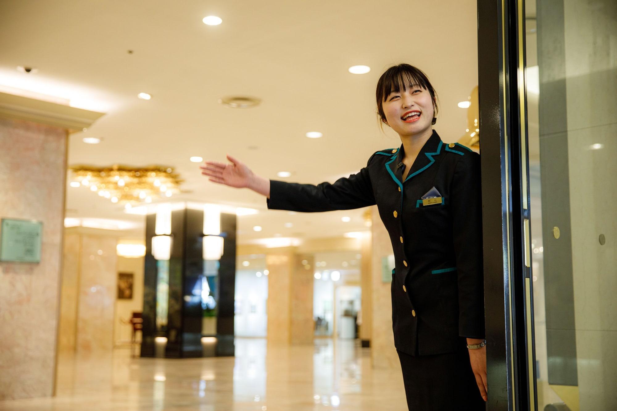 Hotel New Otani Hakata Fukuoka  Buitenkant foto A hotel concierge