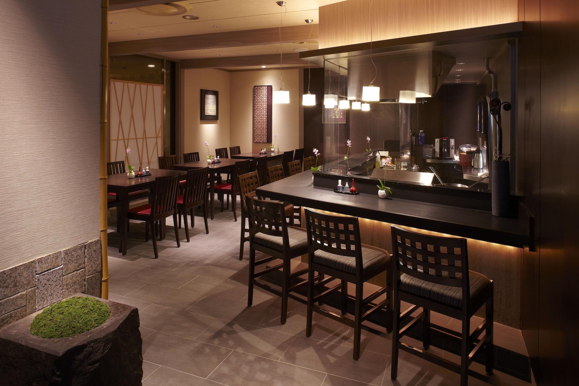 Hotel New Otani Hakata Fukuoka  Buitenkant foto A restaurant in Tokyo
